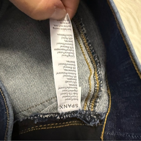 SPANX Distressed Skinny Jeans – Medium Wash Size Small 4/6 NWT - Picture 5 of 9